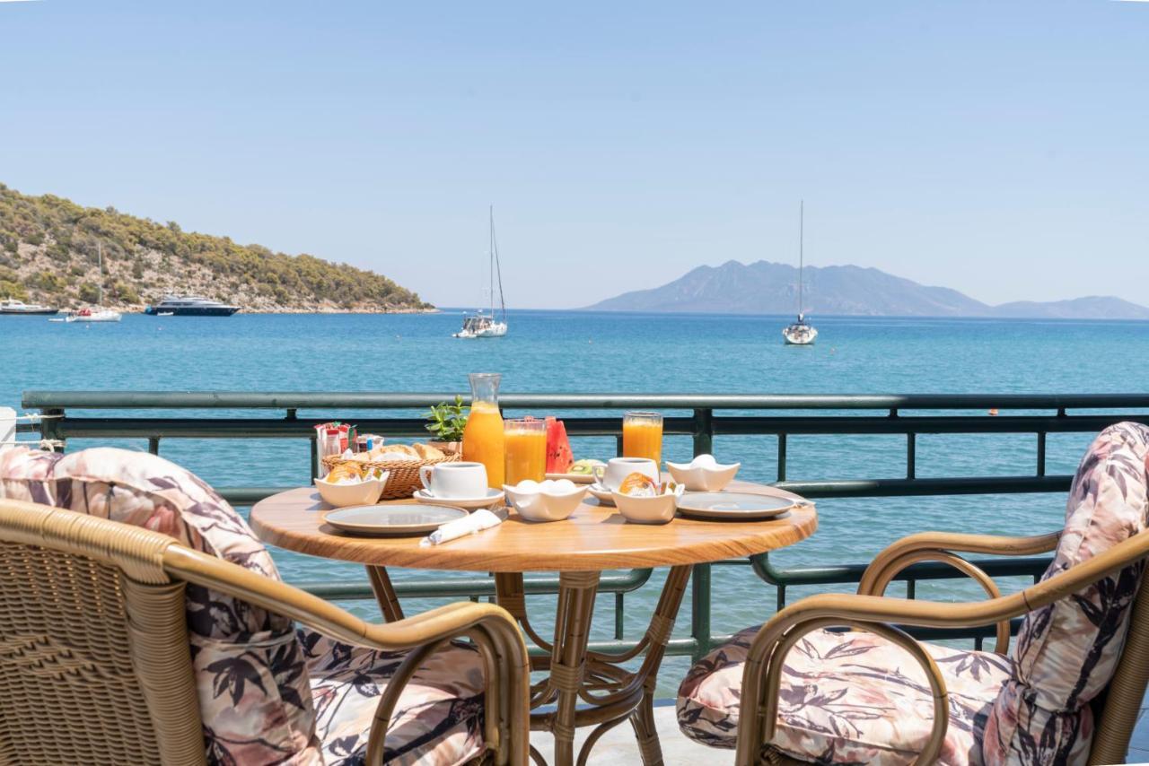Binji Hotel Epidaurus Exteriör bild