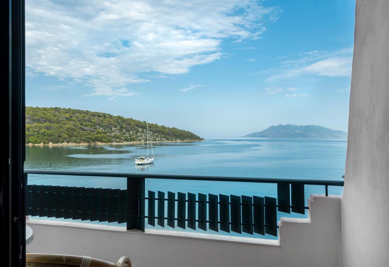 Binji Hotel Epidaurus Exteriör bild